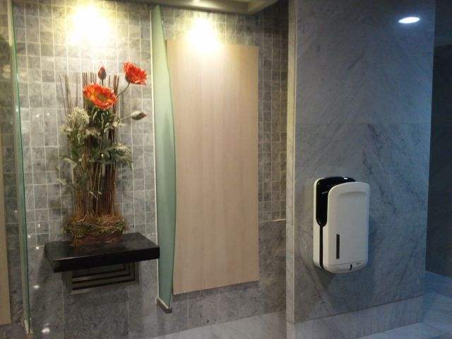 烘手器安装