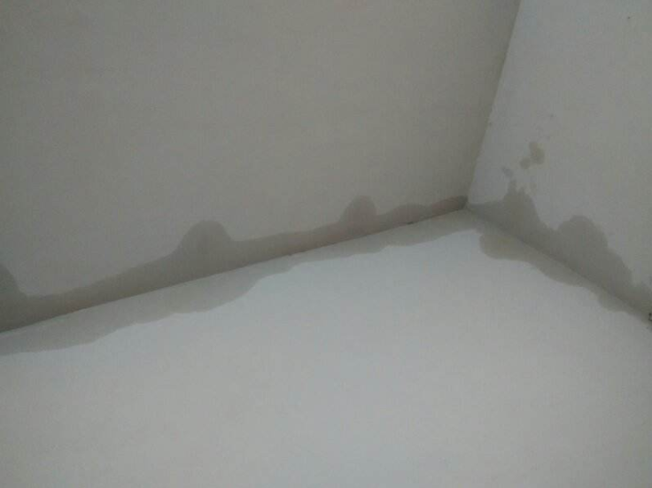 屋顶漏水补漏